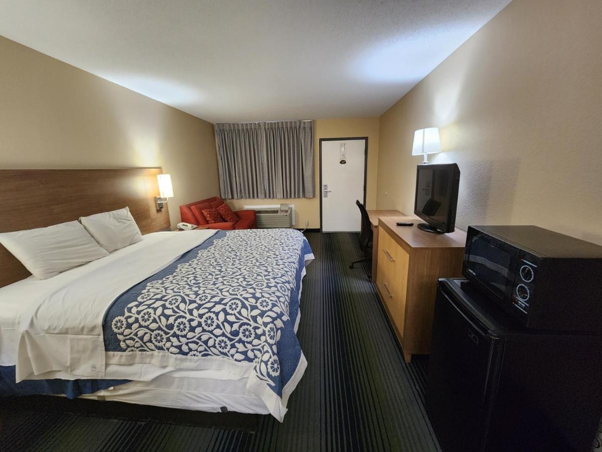 Budget Host Inn Henderson Buitenkant foto