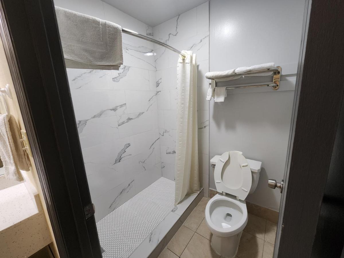 Budget Host Inn Henderson Buitenkant foto